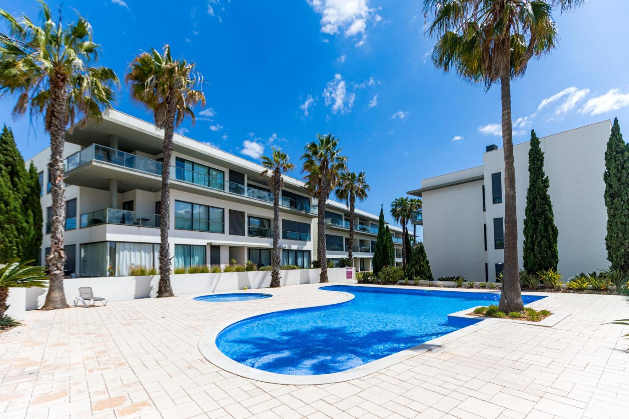 Cavalo Preto Luxury Beach Apartment By Golden Zenith Quarteira Eksteriør billede