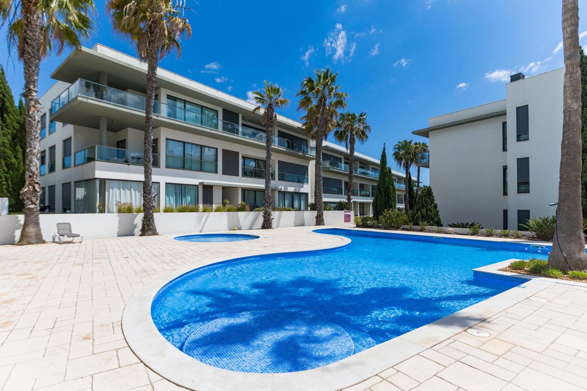 Cavalo Preto Luxury Beach Apartment By Golden Zenith Quarteira Eksteriør billede